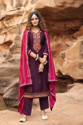 Four Dots Presents Baani Parampara Silk Embroidery Work Fancy Designer Salwar Suits