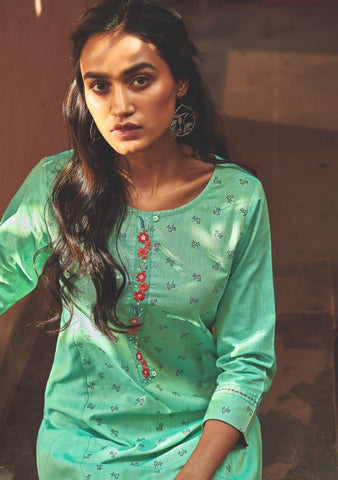 Four Button Launched Platinum Pure Cotton Casual Wear Kurtis Collection And Pants