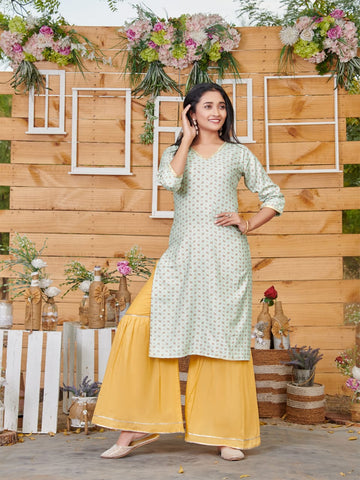 Tips And Tops Presents Makhmali Pakistani Salwar Kurtis
